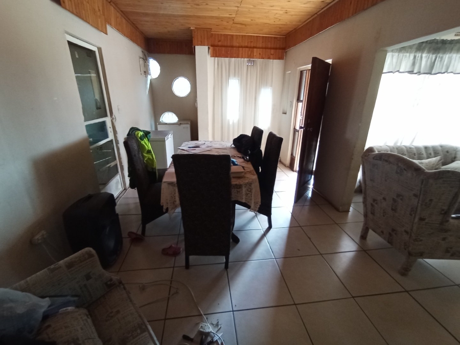 4 Bedroom Property for Sale in Kagisanong Free State